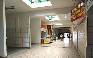 Koniec handlu w olsztyńskiej Zatorzance. Jaki los czeka halę targową? Koniec handlu w olsztyńskiej Zatorzance. Jaki los czeka halę targową?